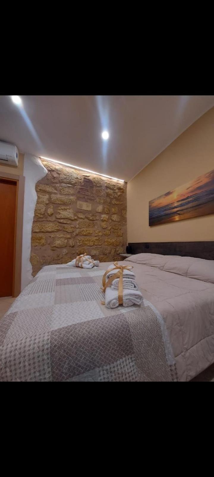 Kalgheros Luxury Rooms Agrigento Exterior foto